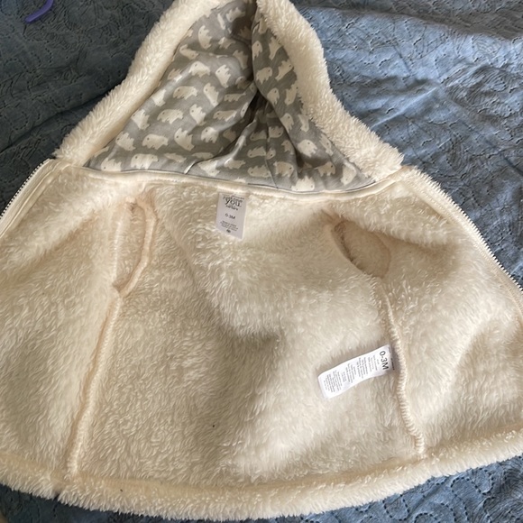 Baby - Picture 3 of 4